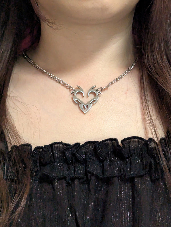 Thorned heart necklace