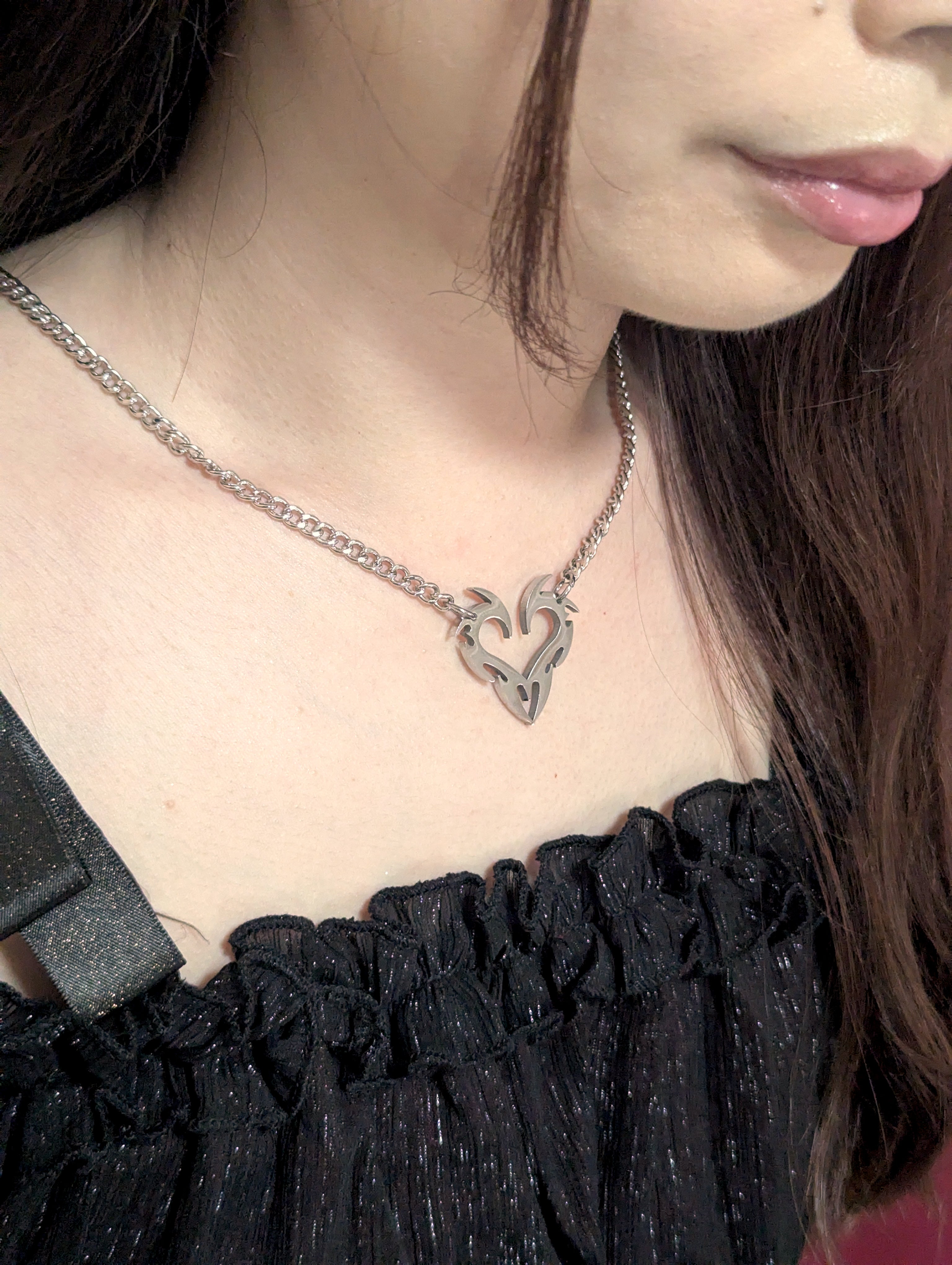 Thorned heart necklace