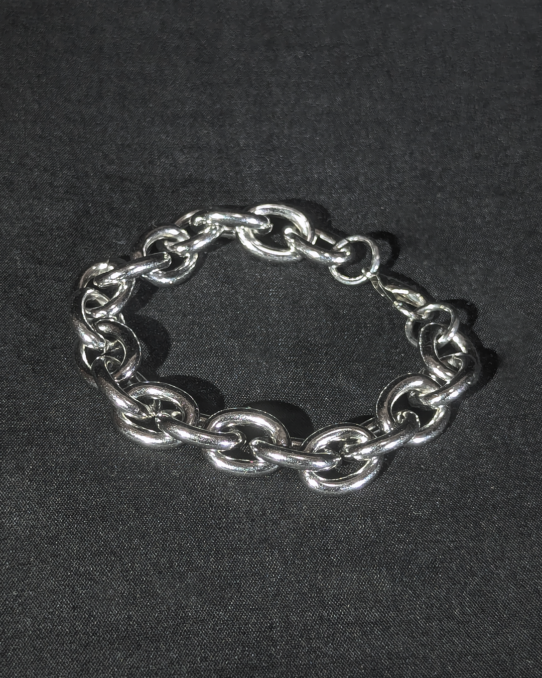 Large chain bracelet