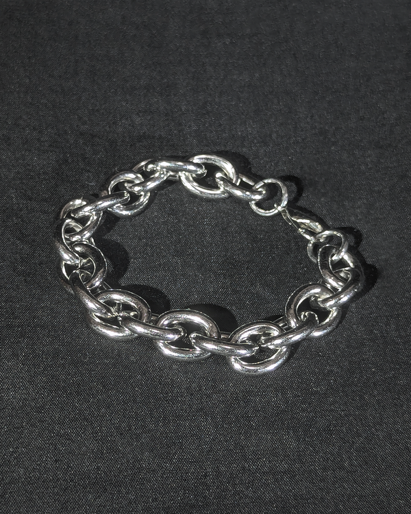 Large chain bracelet