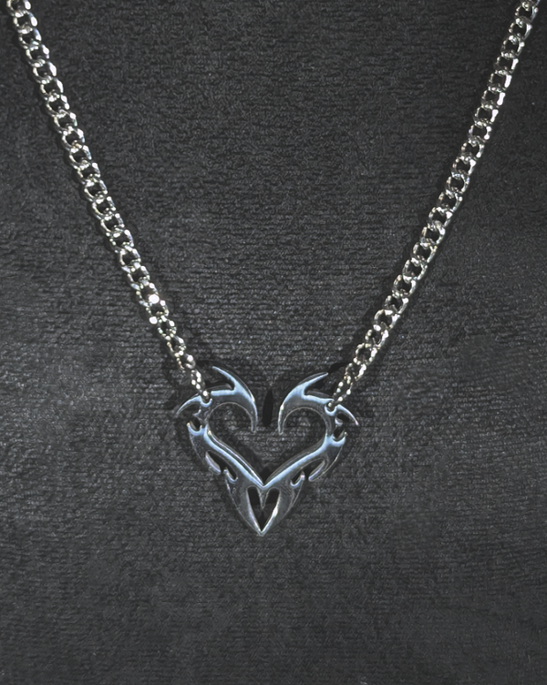 Thorned heart necklace